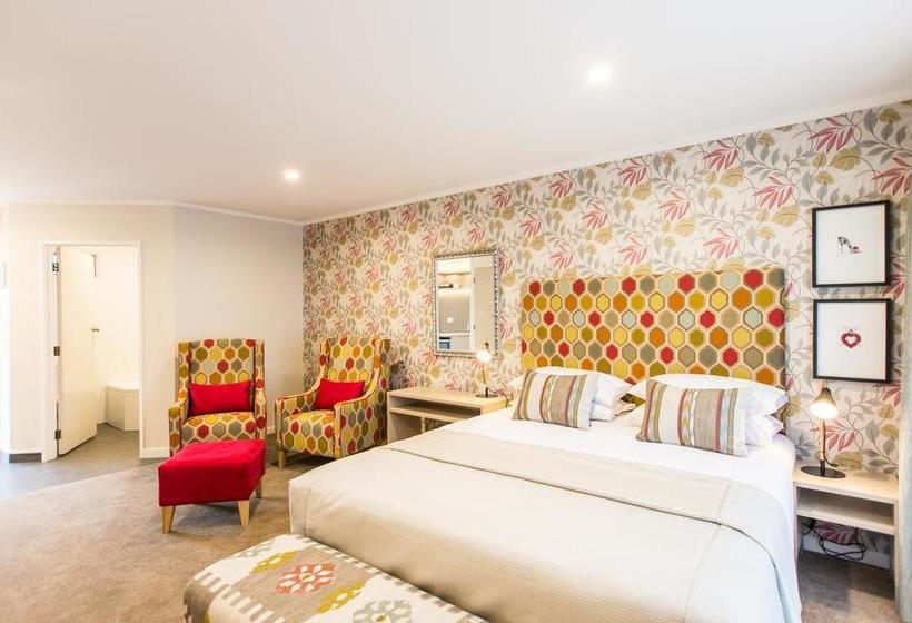 Motel Destiny On Fitzherbert