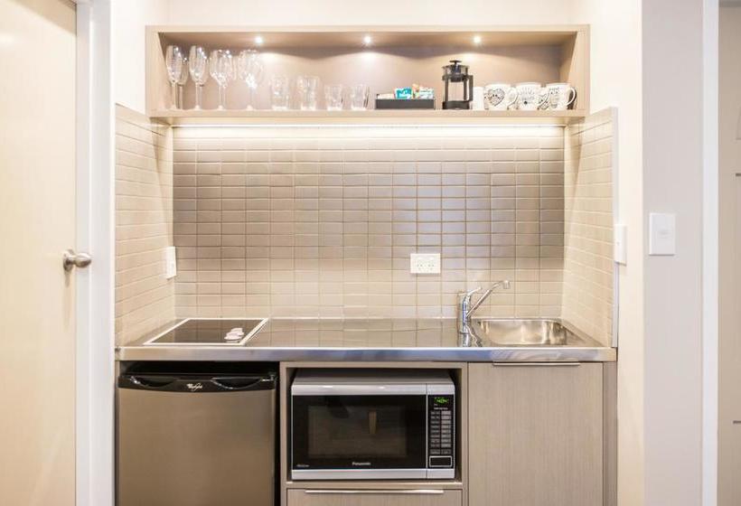 Motel Destiny On Fitzherbert 7