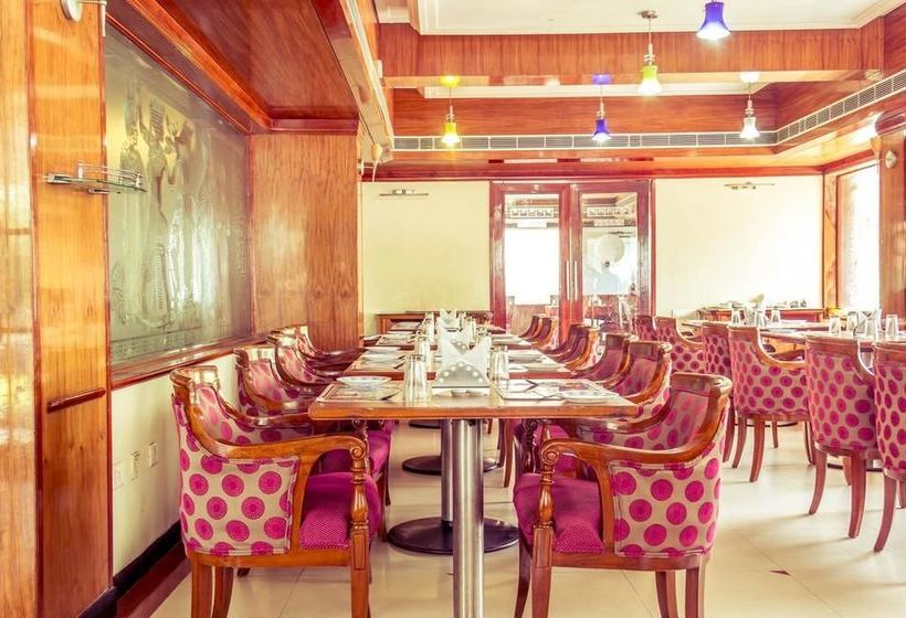 Hotel Oyo Premium Station Road Visakhapatnam 16