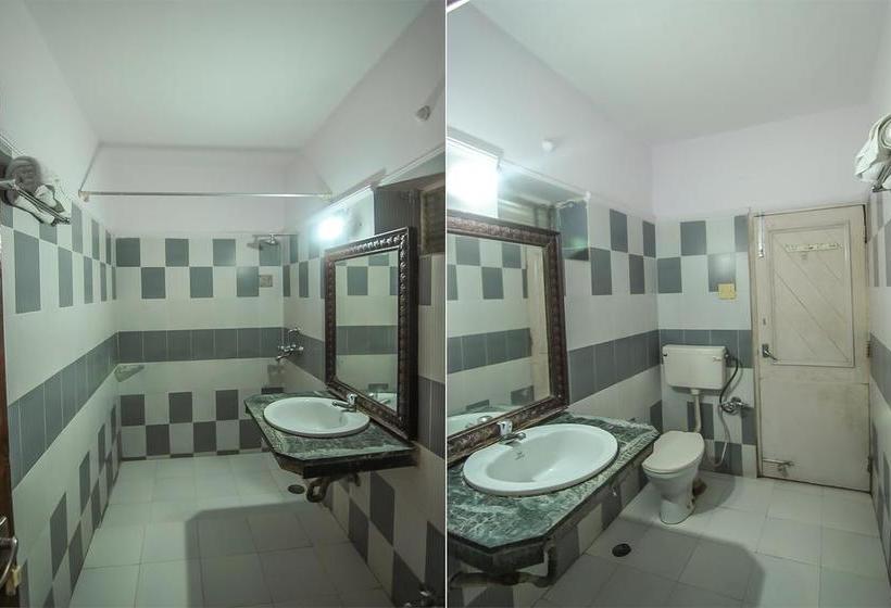 Hotel Oyo Rooms Mahmoorganj 11