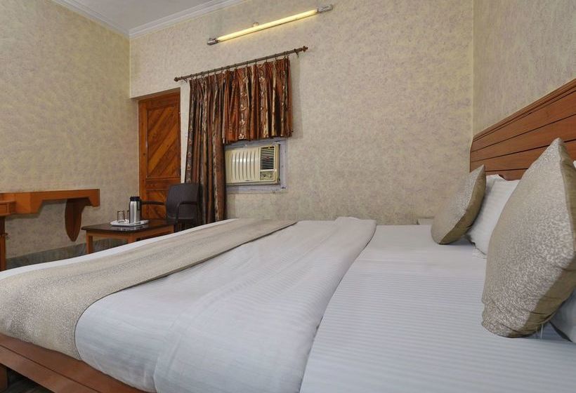 Hotel Oyo Rooms Mahmoorganj 18