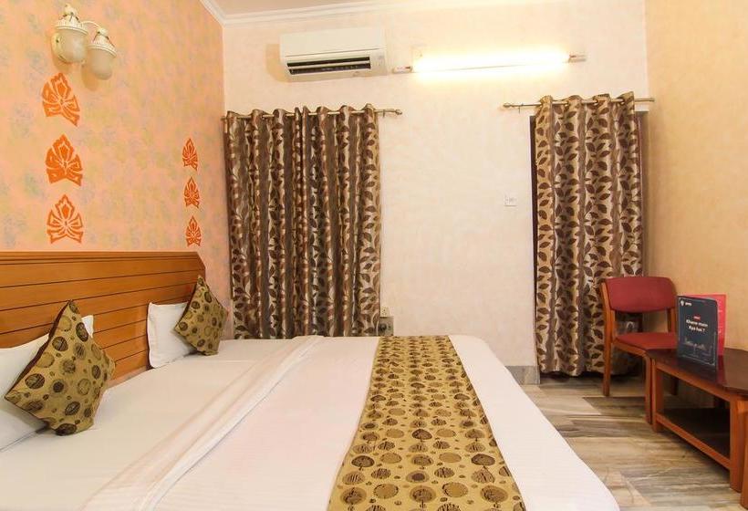 Hotel Oyo Rooms Mahmoorganj 6