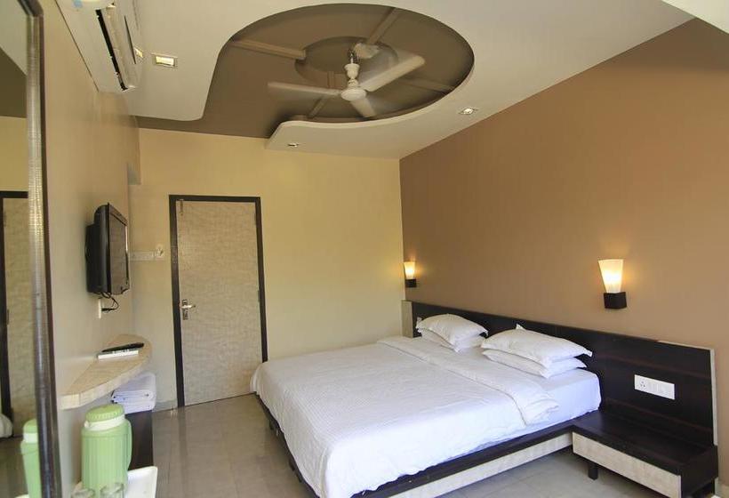 Hotel Oyo Premium Mumbai Pune Highway Lonavala 5