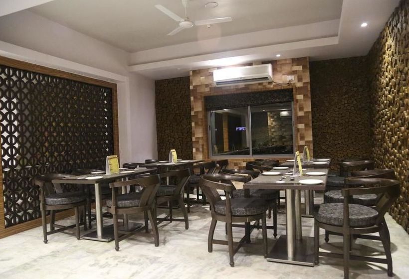 Hotel Oyo Premium Hinoo Ranchi 16