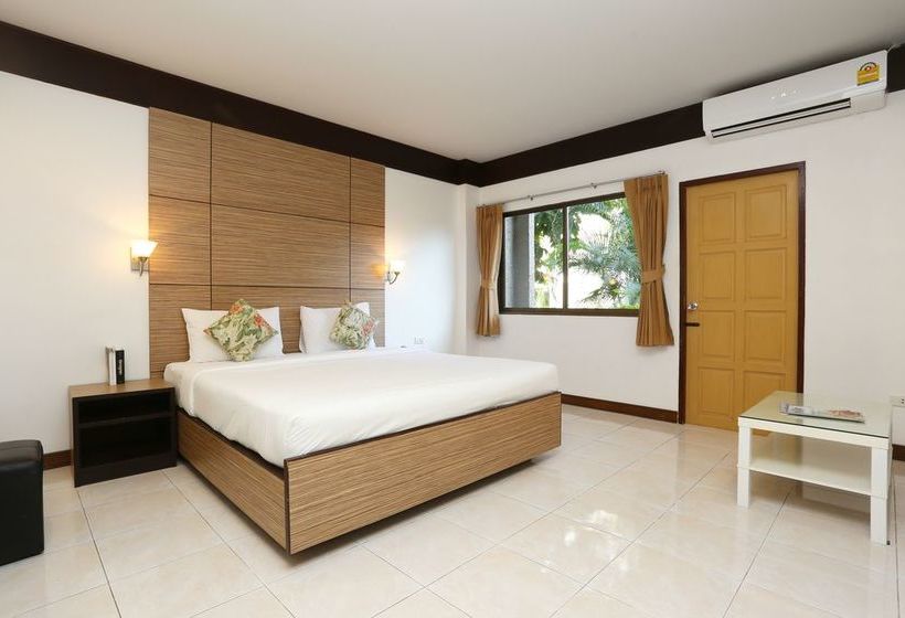 Hotel Patra Mansion 12