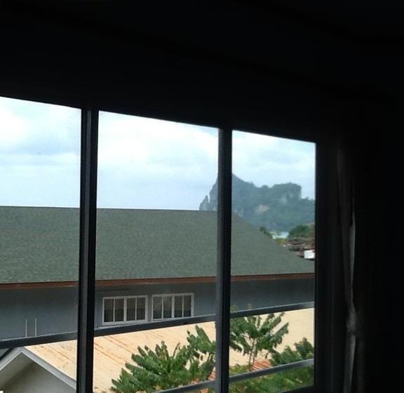 Hotel Tara Inn At The Rock 11