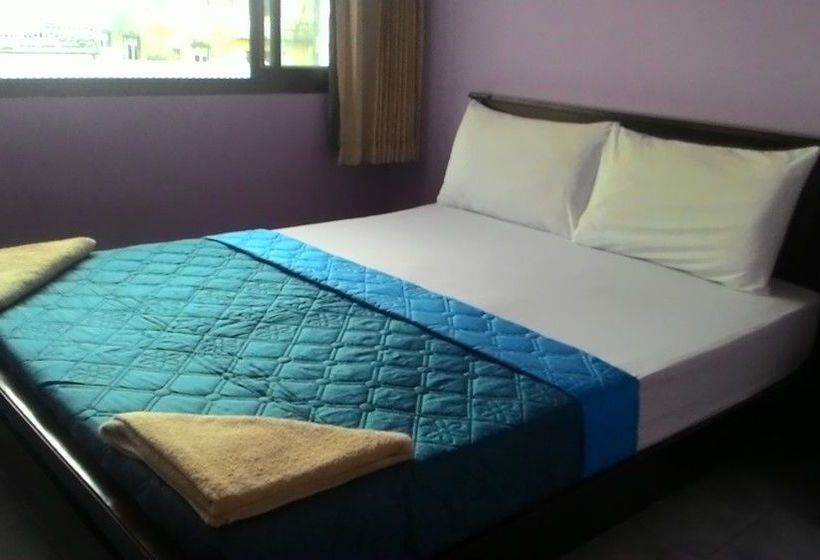 Pension Boss & Benz House 13