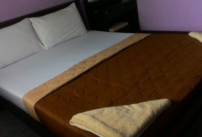 Pension Boss & Benz House 6