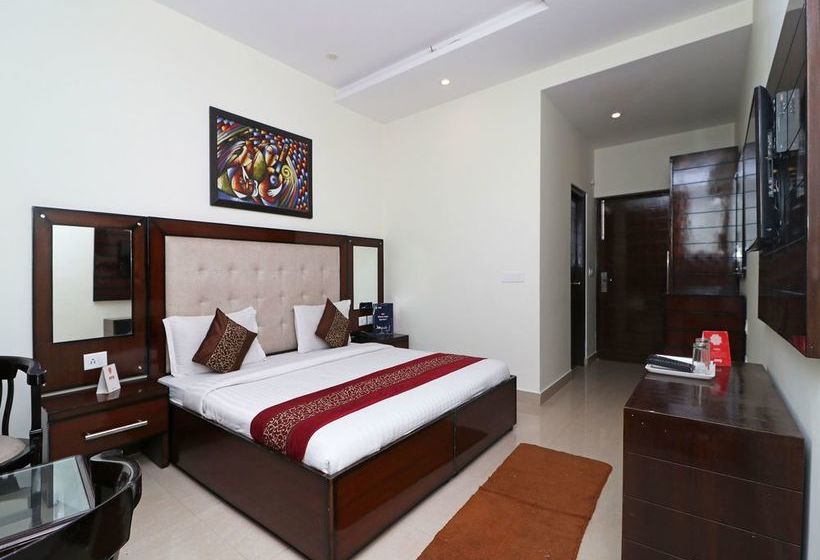 Hotel Oyo Premium Near Pnb Bank Kulri Chowk 12