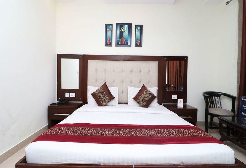 Hotel Oyo Premium Near Pnb Bank Kulri Chowk 16