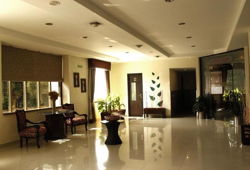 Hotel Oyo Premium Civil Lines Dharamshala 1