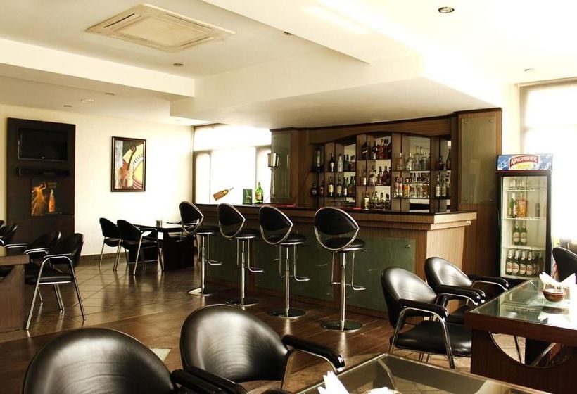 Hotel Oyo Premium Civil Lines Dharamshala 15