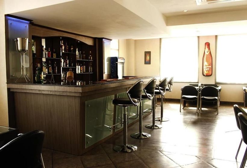 Hotel Oyo Premium Civil Lines Dharamshala 16