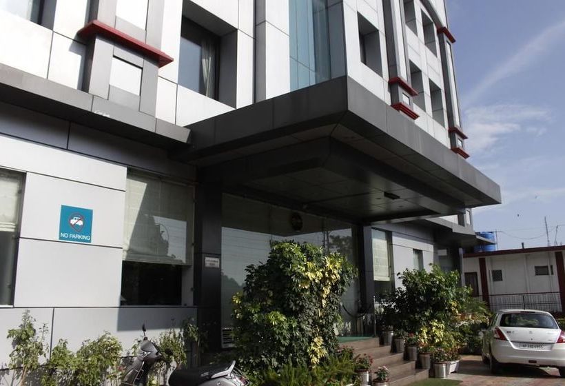 Hotel Oyo Premium Civil Lines Dharamshala 18