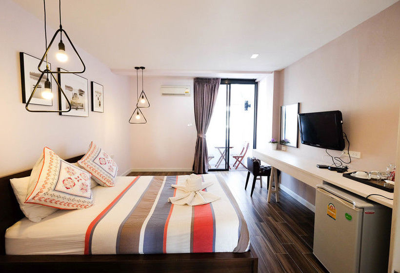 Pension Harbour House Bangsaen