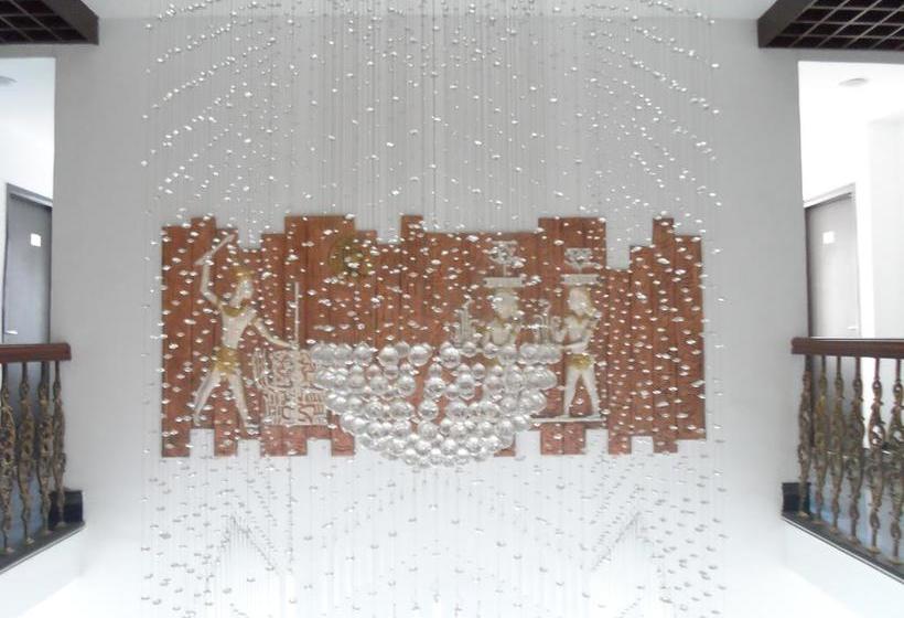 Hotel Oyo Premium Convent Road Bsnl Junction 10