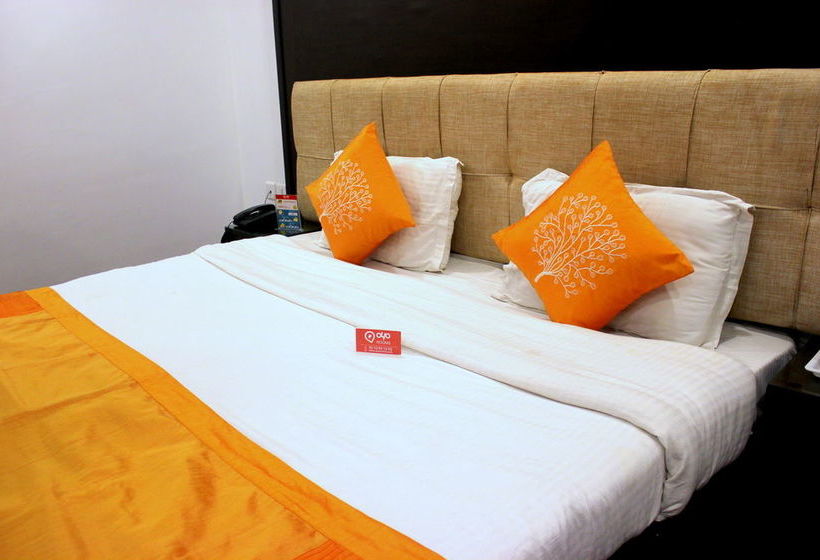 Hotel Oyo Rooms Mussoorie Library 7
