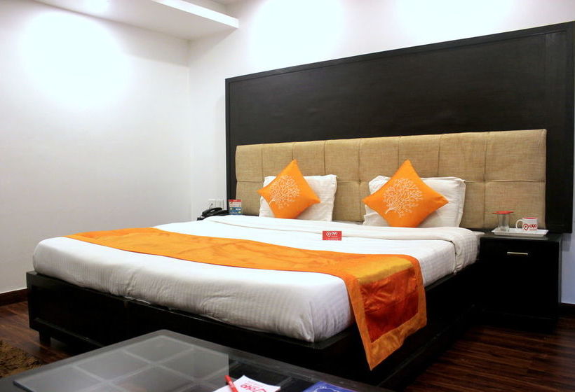 Hotel Oyo Rooms Mussoorie Library 8