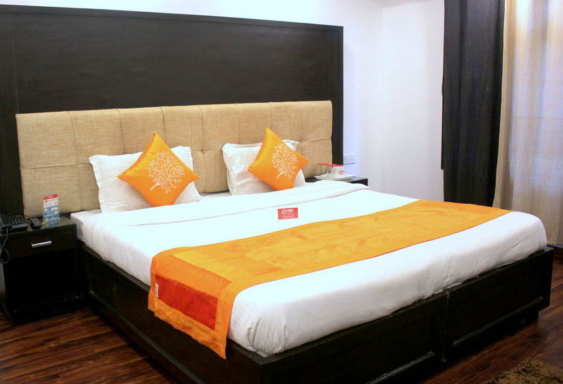 Hotel Oyo Rooms Mussoorie Library 9