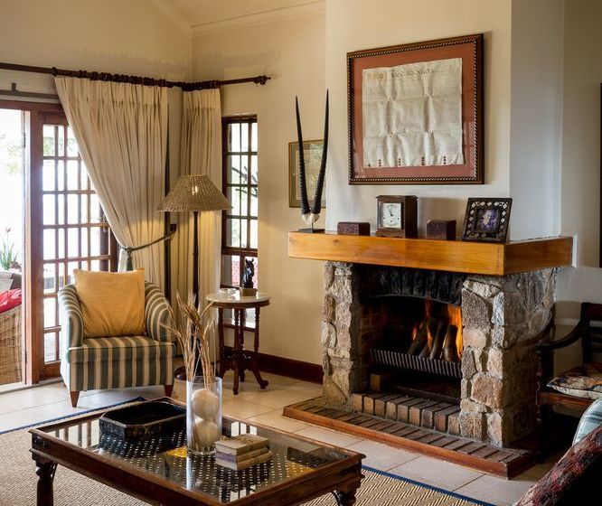 Hotel Tomjachu Bush Lodge 1