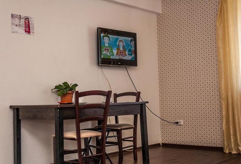 Hotel Irkutsk Hostel On Baykalskaya Street 5