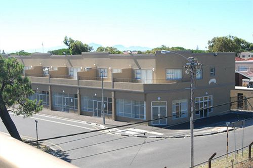 Regency Self Catering Serviced Apartments 13