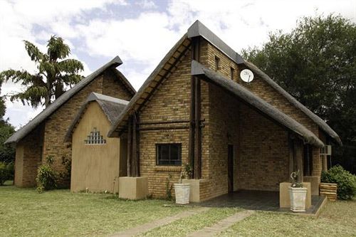 Hippo Pools Resort 11