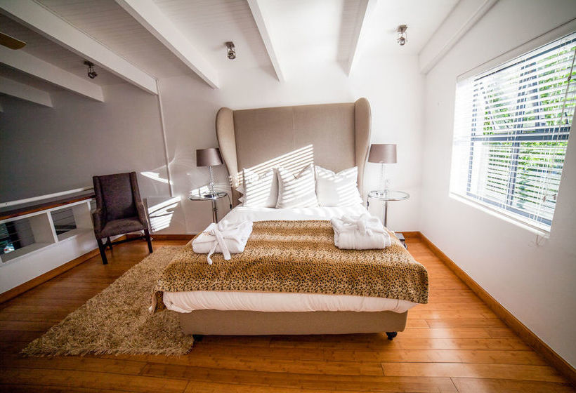 The Ivy Apartments 16