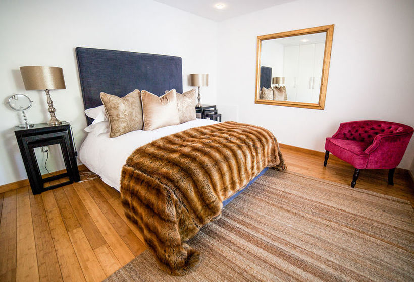 The Ivy Apartments 4