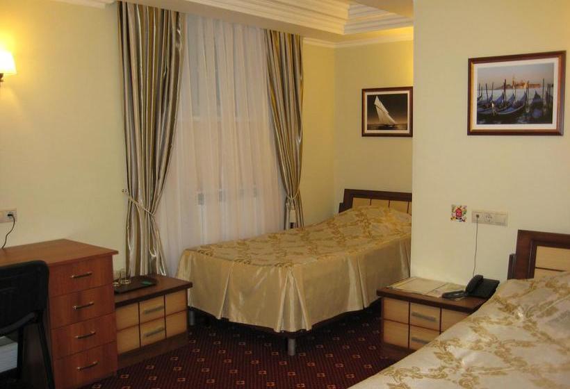 Hotel Duna 18