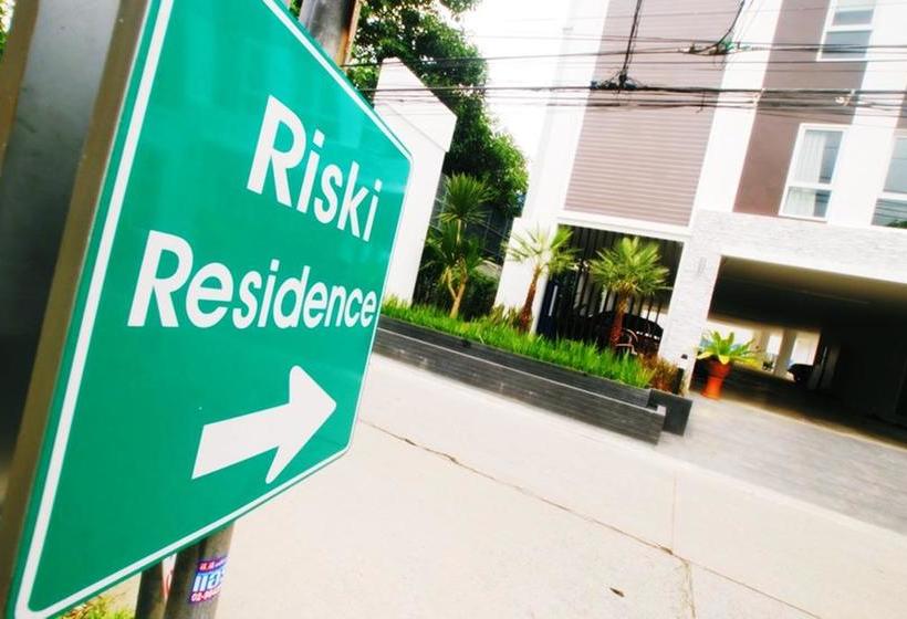 Riski Residence Bangkok