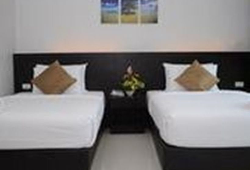 Hotel Nai Yang Beach 11