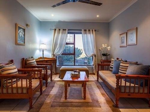 Pension Jenny's Guest House 2