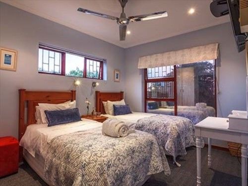 Pension Jenny's Guest House 6