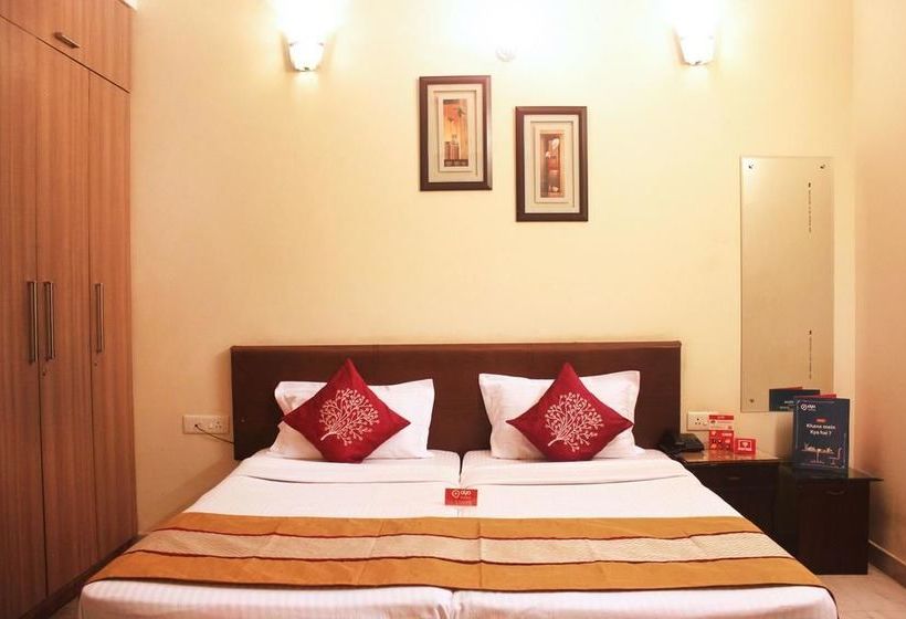 Hotel Oyo Rooms Near Paras Hospital