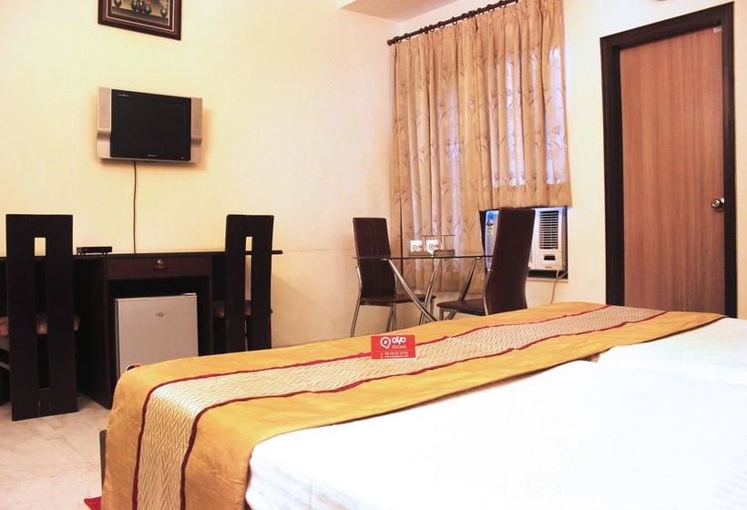 Hotel Oyo Rooms Near Paras Hospital 9