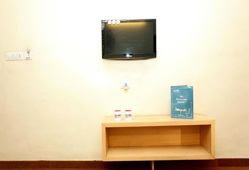 Hotel Oyo Premium Mi Road Ganpati Plaza 10