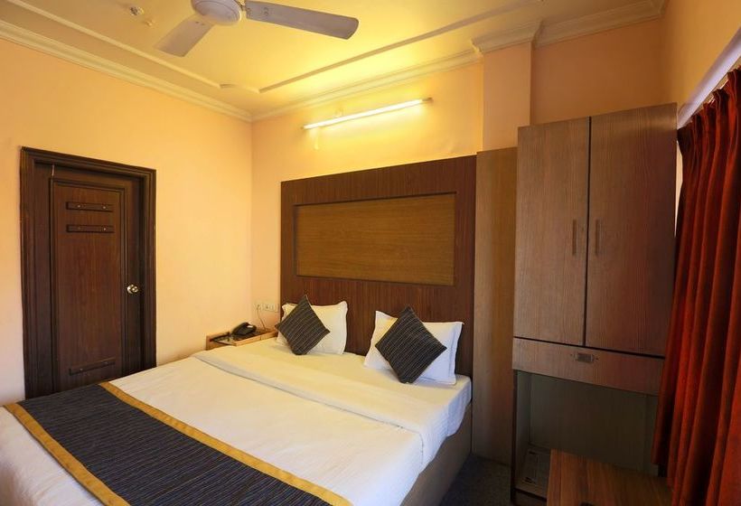 Hotel Oyo Premium Mi Road Ganpati Plaza 6