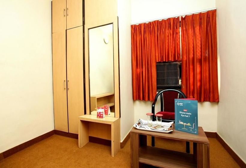 Hotel Oyo Premium Mi Road Ganpati Plaza 9