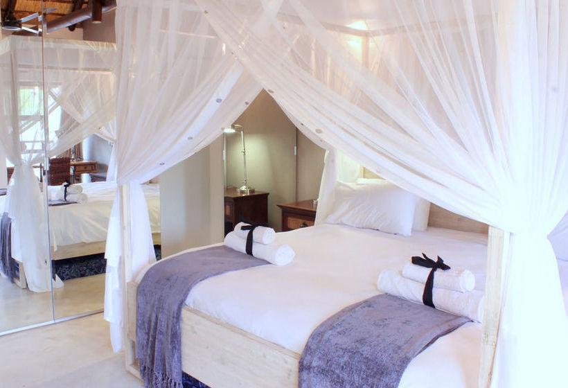 Raptors Wildlife Escapes 28 Apartment 1