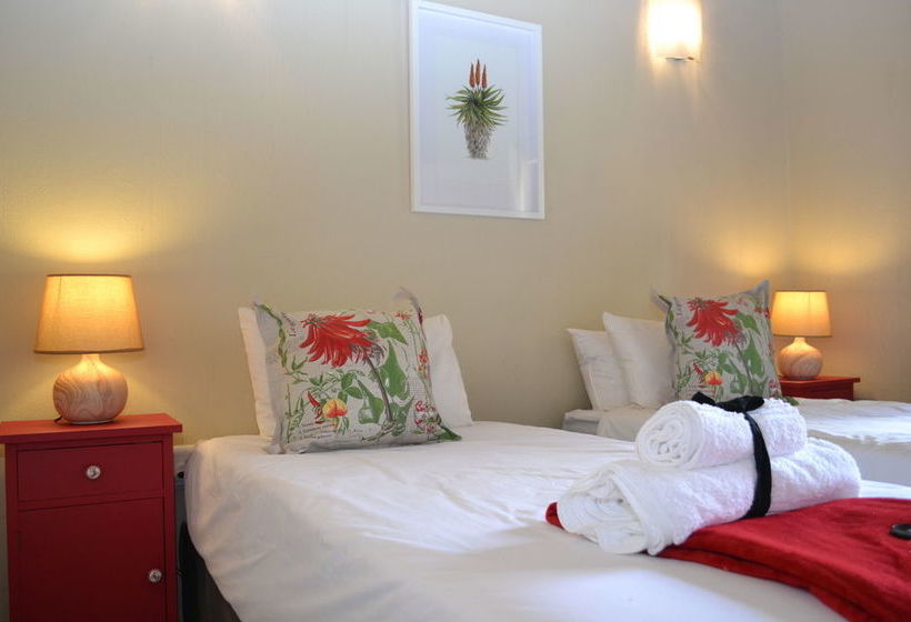 Raptors Wildlife Escapes 28 Apartment 14