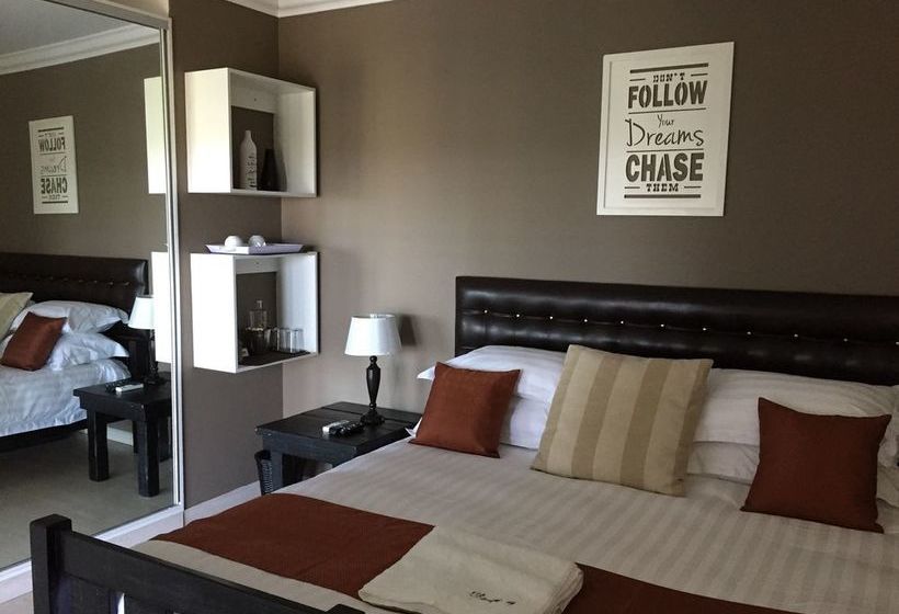 Bed and Breakfast Cloud 9 On George Randall Drive 1