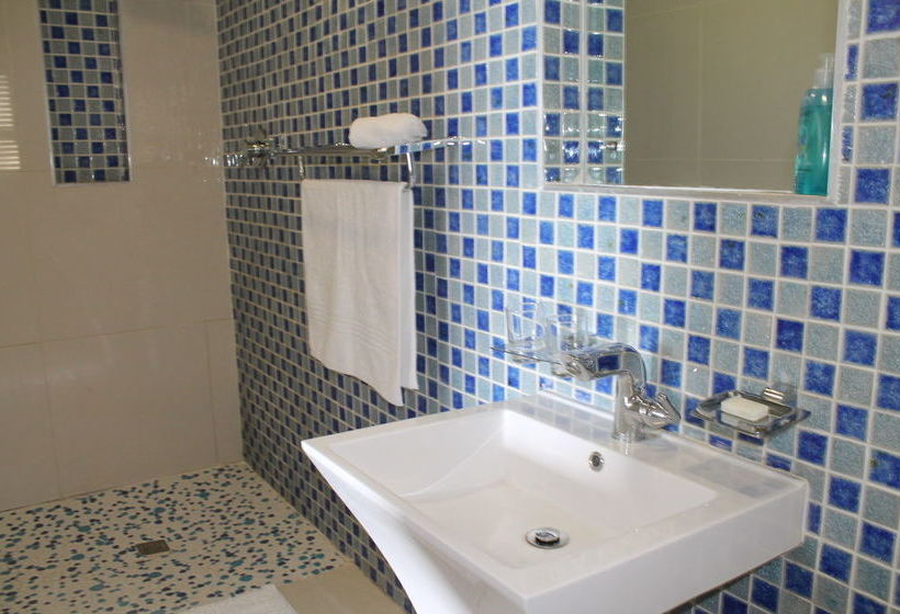 Bed and Breakfast Cloud 9 On George Randall Drive 19