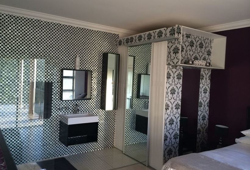 Bed and Breakfast Cloud 9 On George Randall Drive 5