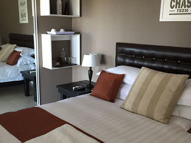 Bed and Breakfast Cloud 9 On George Randall Drive 6