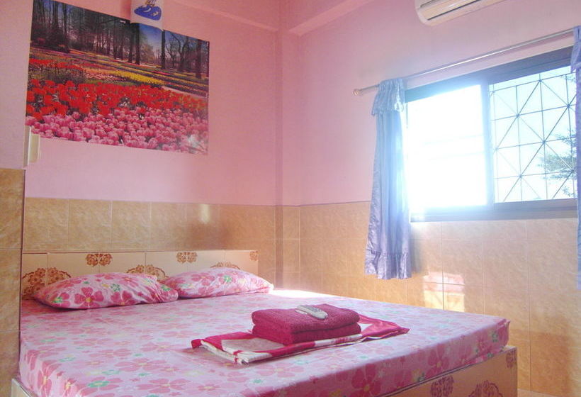 Hotel Rueangsri Siri Guesthouse 11