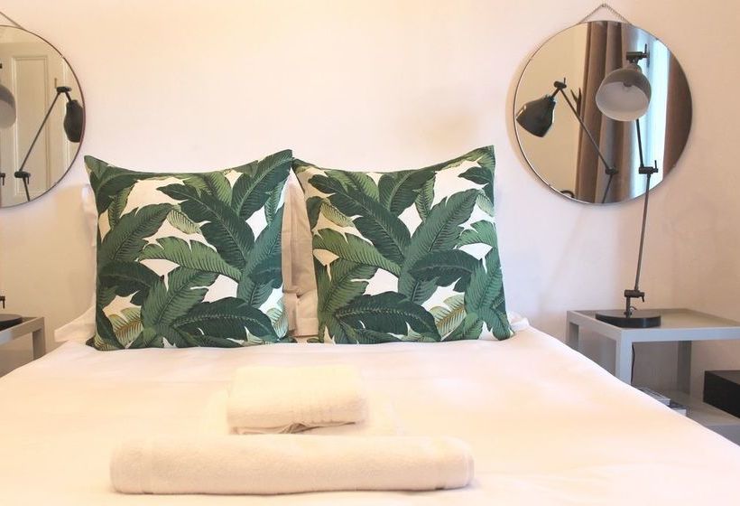 Pension Harpers House 11