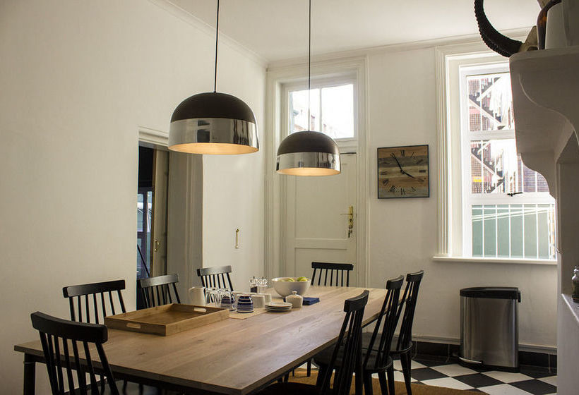 Pension Harpers House 19