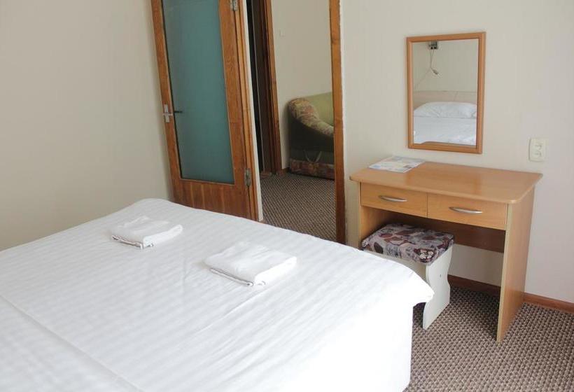 Hotel Znanie Health Resort 4