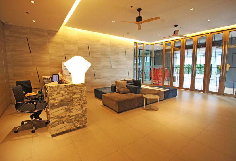 Hotel Centric Sea By Pattaya Sunny Rental 1